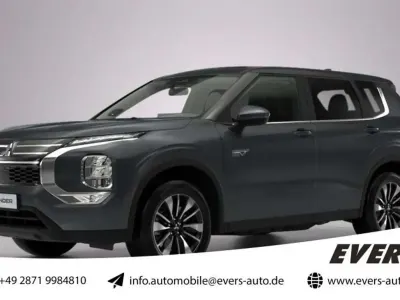 Neu Mitsubishi Outlander P-HEV Plus 136 PS (100 kW) 2026 Grau SUV