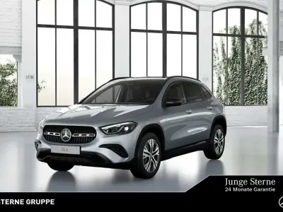 Usata Mercedes GLA200 Progressive 163 CV (119 kW) 2026 Argento SUV