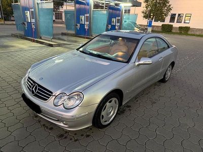 Silber Gebraucht 2002 Mercedes CLK240 Coupé | 1.999 €