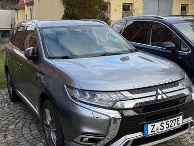 Mitsubishi Outlander P-HEV