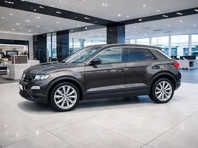 Second-hand VW T-Roc 116 CP (85 kW) 2018 Maro SUV