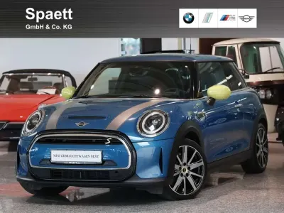 Gebraucht Mini Cooper SE Hatch 135 kW (184 PS) 2022 Island blue Kleinwagen