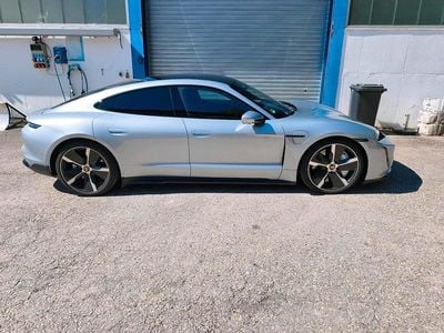Usata Porsche Taycan Turbo 500 kW (680 CV) 2020 Argento Berlina