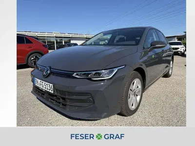 Gebraucht VW Golf VIII 116 PS (85 kW) 2026 Uranograu Limousine