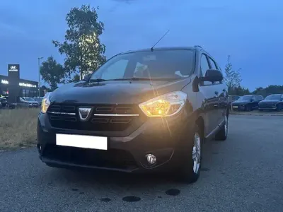 Gebraucht Dacia Lodgy 131 PS (96 kW) 2020 Blau Van / Kleinbus