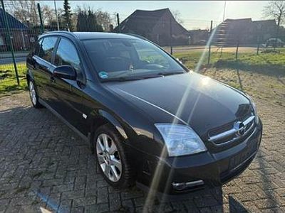 Gebraucht Opel Signum 155 PS (114 kW) 2003 Kleinwagen