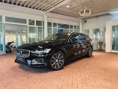 Gebraucht Volvo V60 Inscription 250 PS (183 kW) 2019 Schwarz Kombi