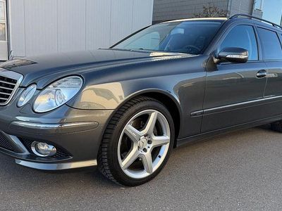 Grau Gebraucht 2007 Mercedes E350 AMG line Kombi | 9.800 € (Fairer Preis)