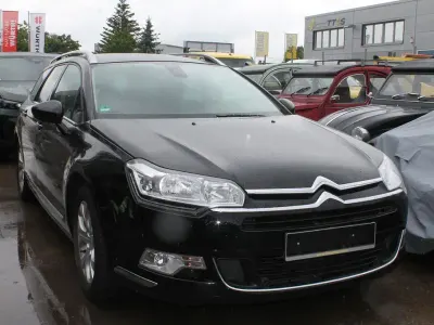 Gebraucht Citroën C5 SELECTION 179 PS (131 kW) 2016 Schwarz Kombi