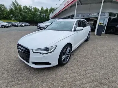 Gebraucht Audi A6 Comfort 204 PS (150 kW) 2014 Ibisweiss (metallic) Kombi