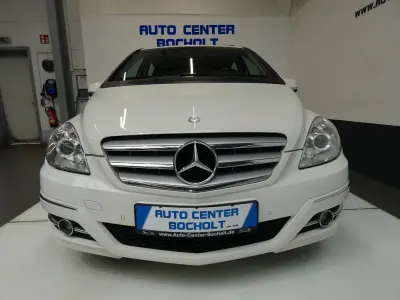 Gebraucht Mercedes B180 Sport 116 PS (85 kW) 2011 Weiß Van / Kleinbus
