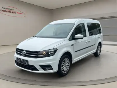Używany VW Caddy Maxi 102 KM (75 kW) 2020 Biały Minivan