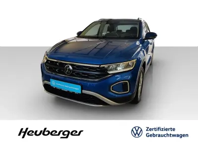 Gebraucht VW T-Roc Life 150 PS (110 kW) 2023 Ravennablau metallic SUV