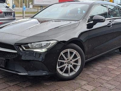 Gebraucht Mercedes CLA180 136 PS (100 kW) 2023 Schwarz Limousine