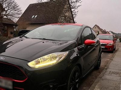 Gebraucht Ford Fiesta Sport 140 PS (102 kW) 2015 Schwarz Kleinwagen