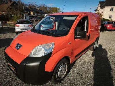 Usata Peugeot Bipper 75 CV (55 kW) 2012 Arancione Monovolume