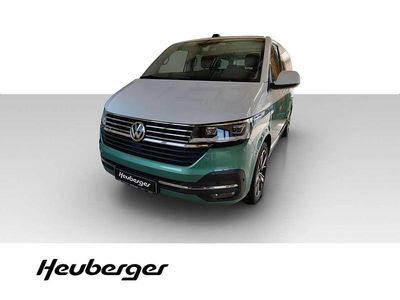Gebraucht VW Multivan Generation Six 204 PS (150 kW) 2021 Candyweiß/bay leaf green m... Van