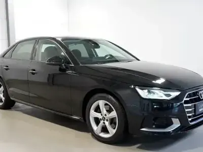 Gebraucht Audi A4 Advanced 163 PS (119 kW) 2022 Mythosschwarz (metallic) Limousine