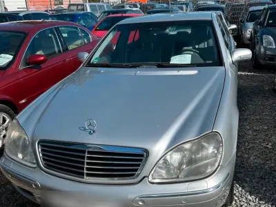Gebraucht Mercedes 220 225 PS (165 kW) 1999 Silber Limousine