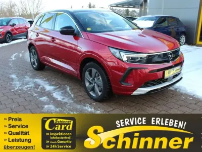 Używany Opel Grandland X Ultimate 300 KM (220 kW) 2022 Czerwony SUV