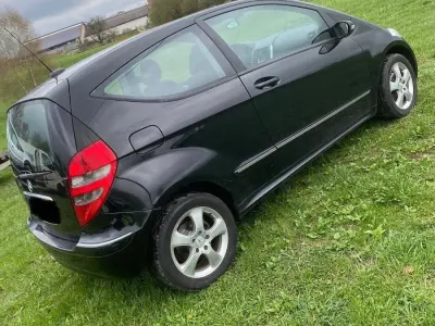 Gebraucht Mercedes A150 95 PS (69 kW) 2005 Schwarz Kleinwagen