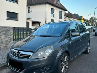 Gebraucht Opel Zafira 125 PS (91 kW) 2010 Grau Van / Kleinbus