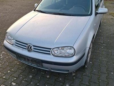 Silber Gebraucht 2002 VW Golf IV Kombi | 695 € (Guter Preis)