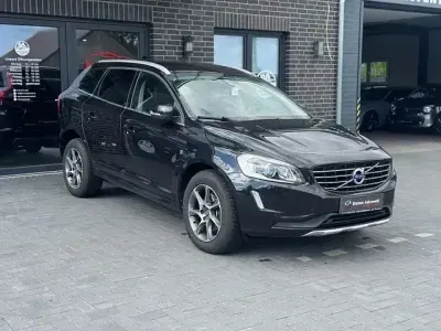 Używany Volvo XC60 Ocean Race 136 KM (100 kW) 2015 Czarny SUV