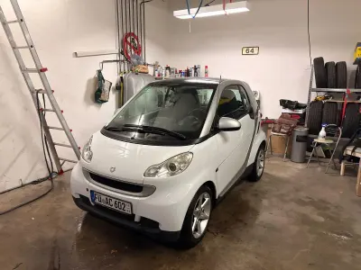 Używany Smart ForTwo Coupé 71 KM (52 kW) 2010 Biały Coupe