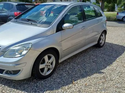 Gebraucht Mercedes B170 116 PS (85 kW) 2007 Polarsilber  metalliclack Van / Kleinbus