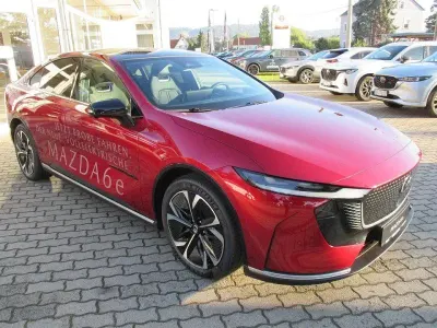 Nowe Mazda 6e Takumi-Line 60 kW (82 KM) 2026 Czerwony Sedan/Limuzyna