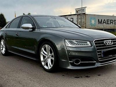 Audi S8