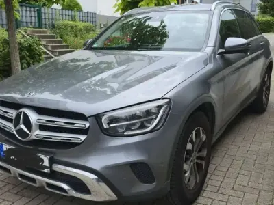 Gebraucht Mercedes GLC220 194 PS (142 kW) 2020 Silber SUV