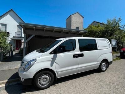 Hyundai H-1