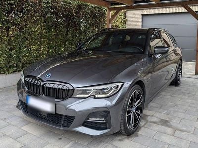 Usata BMW 330e M Sport 292 CV (214 kW) 2022 Grigio Station wagon