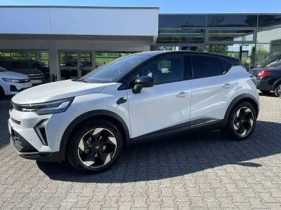 Gebraucht Renault Captur Techno 91 PS (66 kW) 2024 Perlmutt weiß / dach schwarz m SUV
