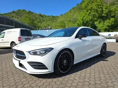 Gebraucht Mercedes CLA200 AMG line 163 PS (119 kW) 2022 Weiß Limousine