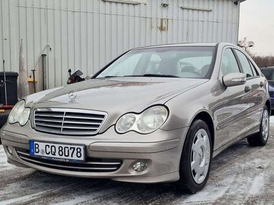 gebraucht Mercedes C180 Kompressor CLASSIC Navi Klima Servo ZV ELFH