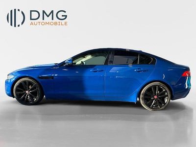 Gebraucht Jaguar XE Portfolio 179 PS (131 kW) 2017 Blau Limousine