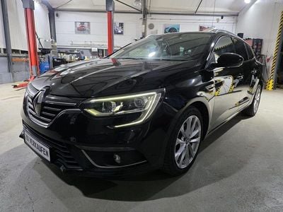 Second-hand Renault Mégane GrandTour Intens 132 CP (97 kW) 2017 Negru Break
