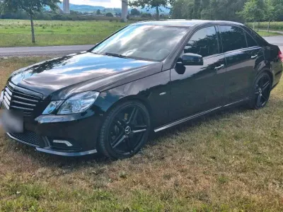 Gebraucht Mercedes E300 AMG line 231 PS (169 kW) 2010 Schwarz Limousine