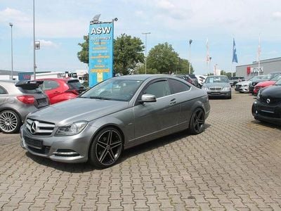 Gebraucht Mercedes C180 156 PS (114 kW) 2011 Grau Coupé