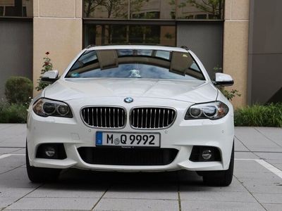 Gebraucht BMW 520 M Sport 190 PS (139 kW) 2015 Weiß Kombi