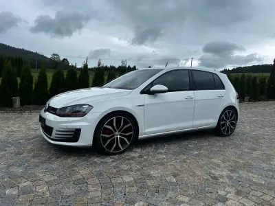 Gebraucht VW Golf VII GTI 220 PS (161 kW) 2013 Weiß Limousine