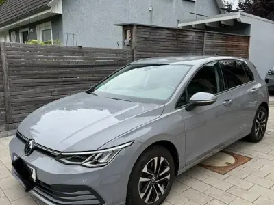Gebraucht VW Golf VII United 110 PS (80 kW) 2020 Grau Limousine