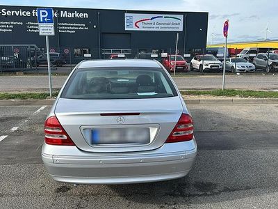 Usata Mercedes C240 170 CV (125 kW) 2000 Grigio Berlina