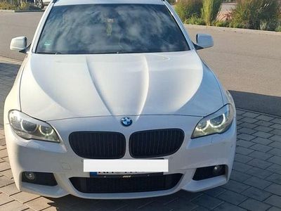 Weiß Gebraucht 2012 BMW 530 M Sport Kombi | 12.999 € (Fairer Preis)