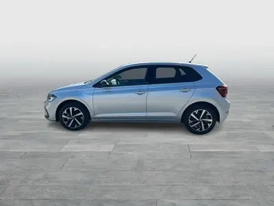 Gebraucht VW Polo Move 95 PS (69 kW) 2024 Schwarz (reflexsilber metallic) Kleinwagen