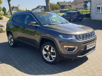 Occasion Jeep Compass Limited 170 ch (125 kW) 2018 Gris SUV