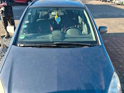 Blau Gebraucht 2009 Opel Zafira Van / Kleinbus | 3.000 €